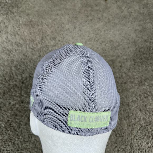 Black Clover Hat Cap S/M Green Gray Fitted Mesh Back Live Lucky Casual Mens - Picture 6 of 9